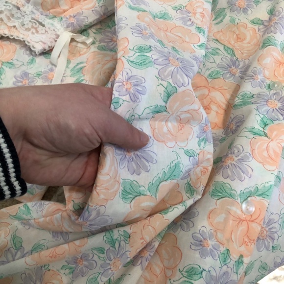 Carriage Court Vintage Floral Lace Nightgown and Coat Set Small - Picture 10 of 14